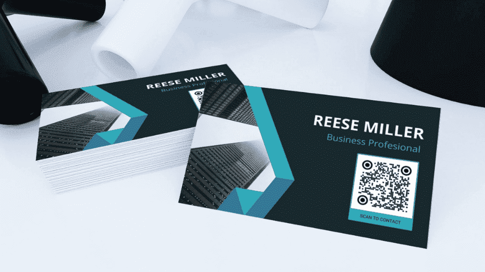Creative QR Code business card ideas for business consultants